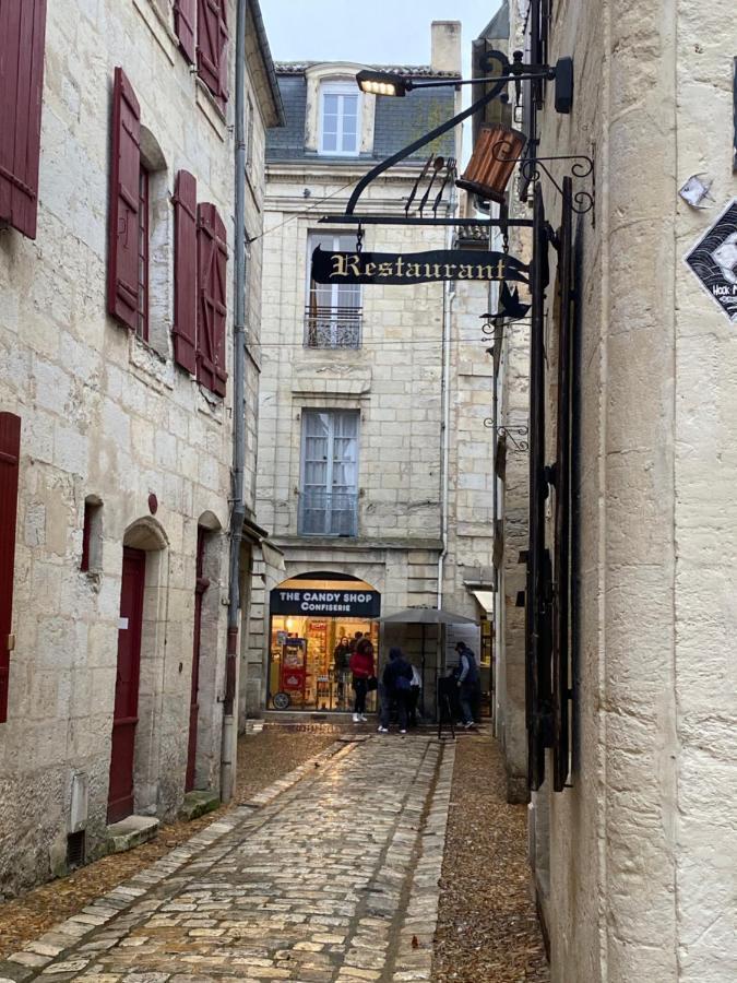 La Renaissance Apartment Perigueux Exterior photo